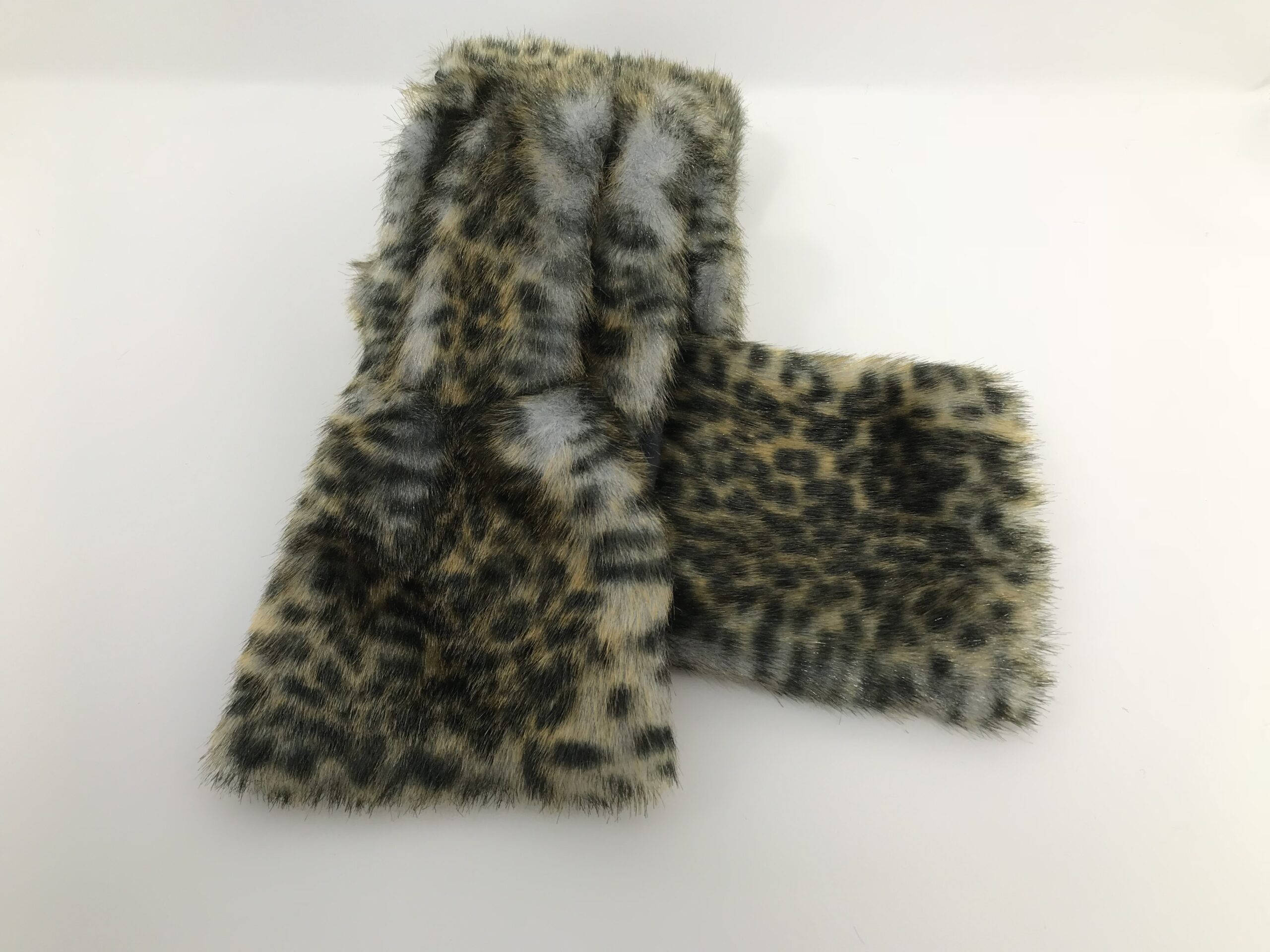 Plush Faux Leopard Print Fur Stole - Image 3