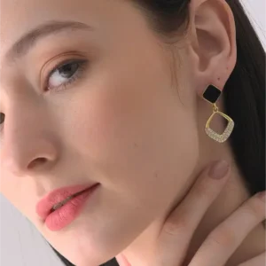Black & Crystal Diamond Shaped Drop Earrings