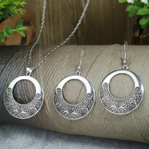Modern Filigree Silver Earrings & Necklace Set